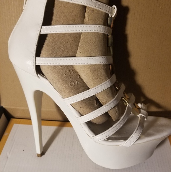 Shoes - Picture 2 of 7
